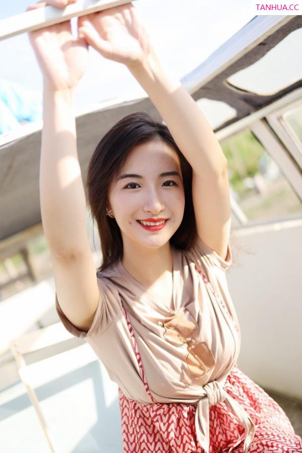 龚天艺 艺儿拿铁 [XIUREN]高清写真图 2019.09.02 艺儿拿铁第15张图片